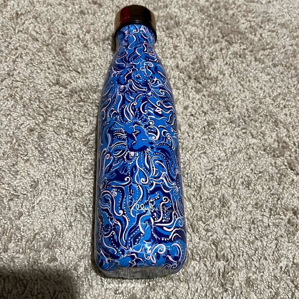 Lilly Pulitzer Swell Bottle 17oz Coastal Blue Whispurr